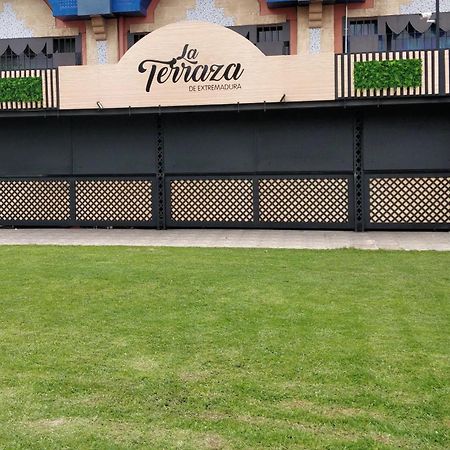 Hostal La Despensa De Extremadura Пласенсия Экстерьер фото